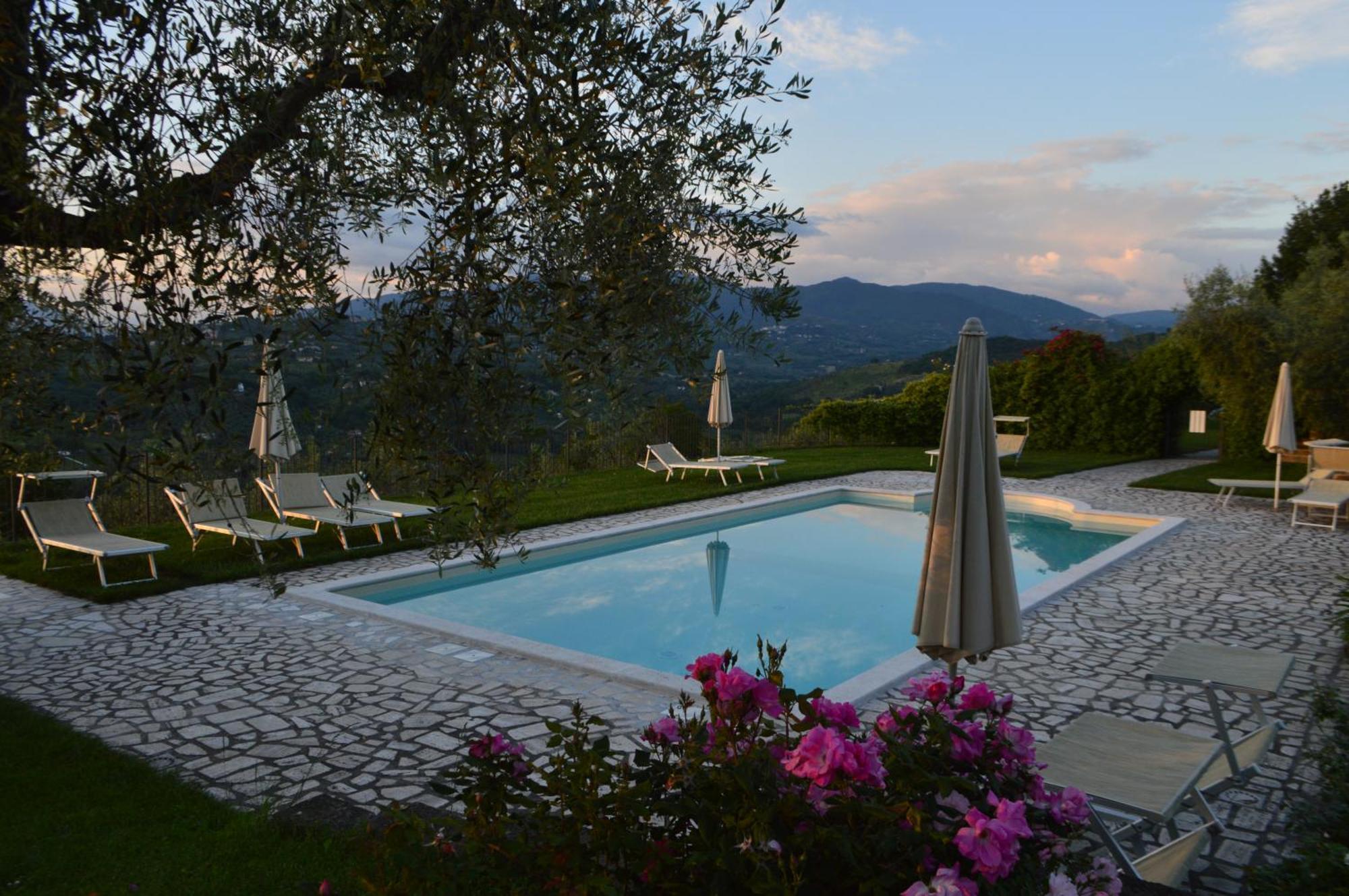 Villa Collebelvedere - Near Rome With Home Restaurant Fara in Sabina Exteriör bild