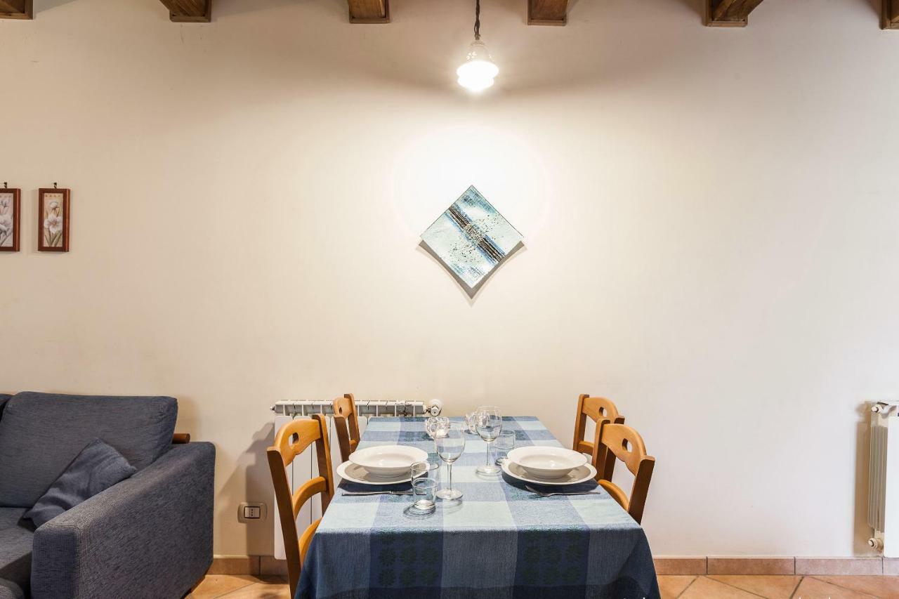 Villa Collebelvedere - Home Restaurant Fara in Sabina Exteriör bild