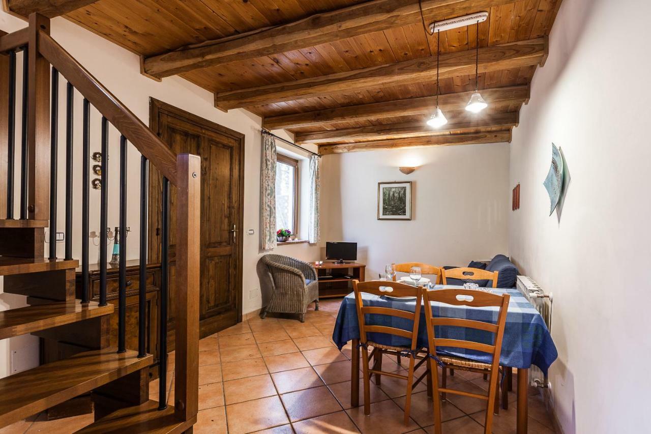 Villa Collebelvedere - Near Rome With Home Restaurant Fara in Sabina Exteriör bild